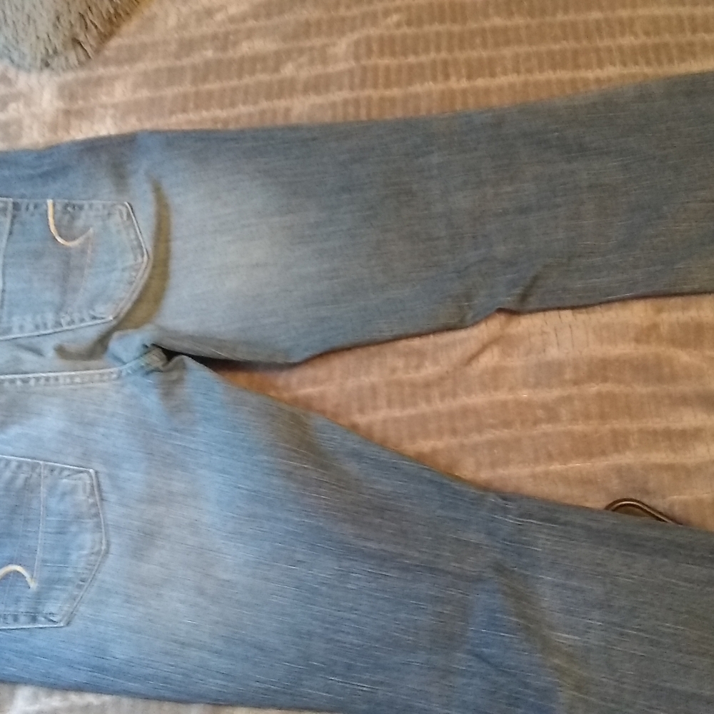 American eagle blue jeans